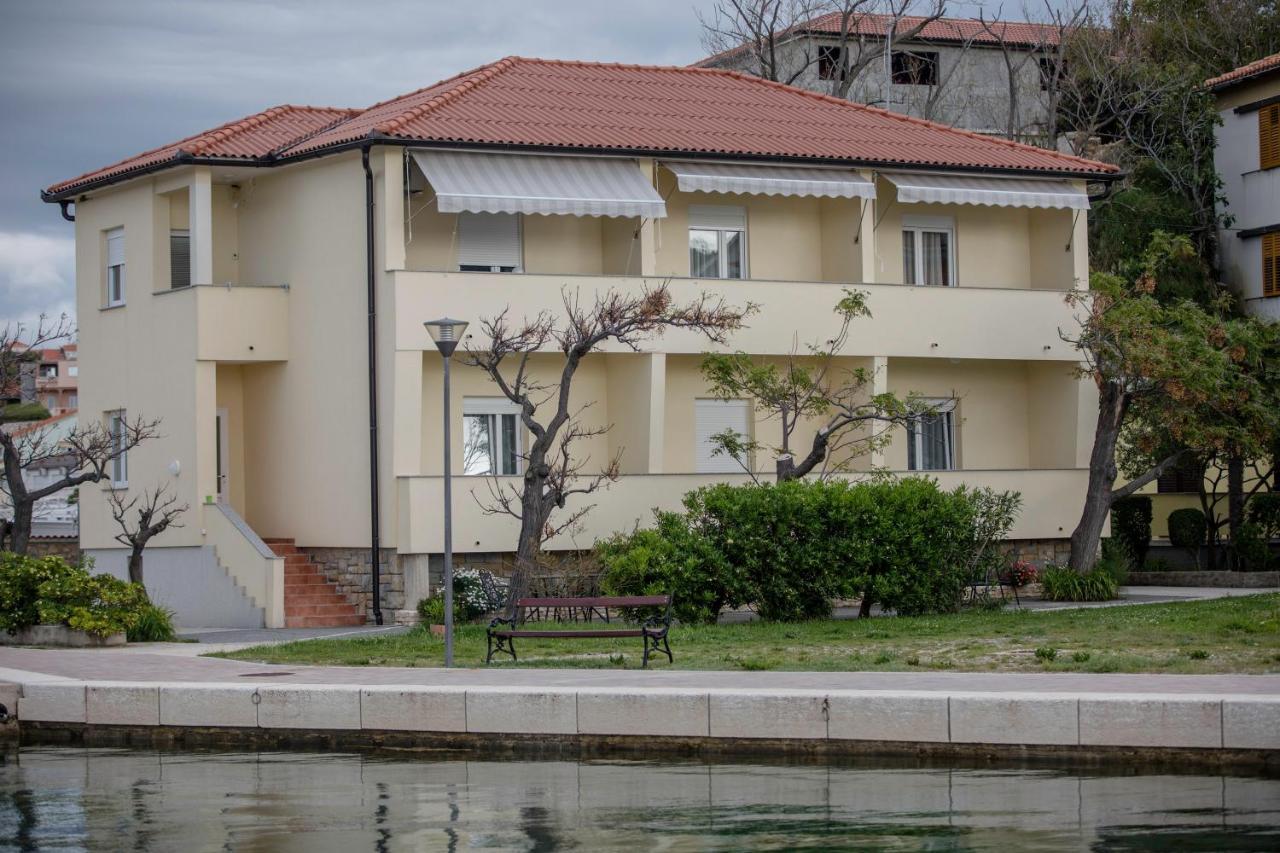 Apartments By The Sea Supetarska Draga - Donja, Rab - 11769 외부 사진