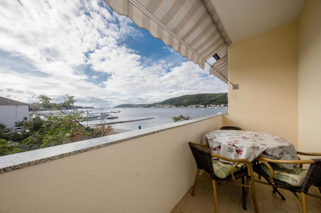 Apartments By The Sea Supetarska Draga - Donja, Rab - 11769 외부 사진