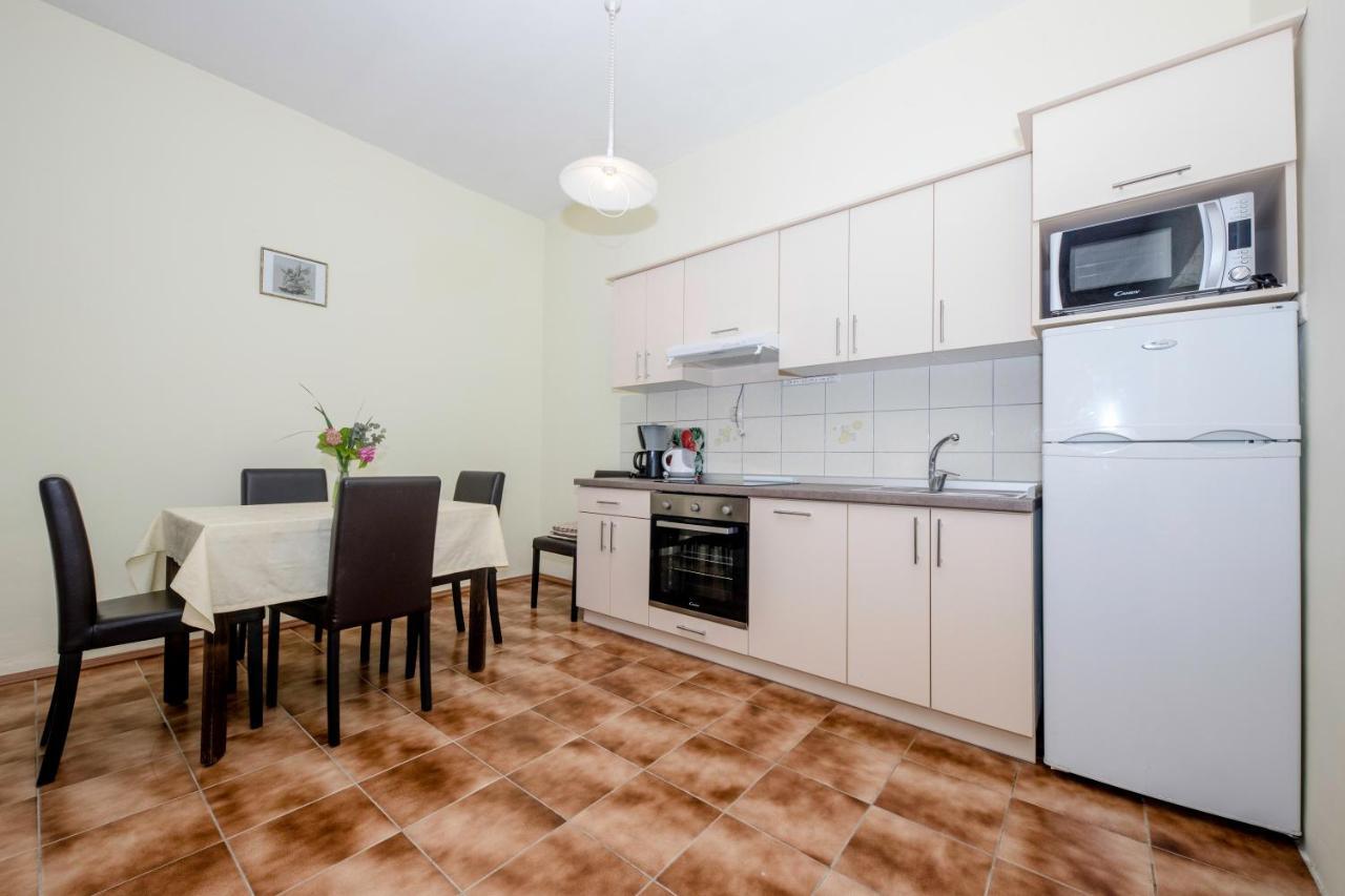 Apartments By The Sea Supetarska Draga - Donja, Rab - 11769 외부 사진